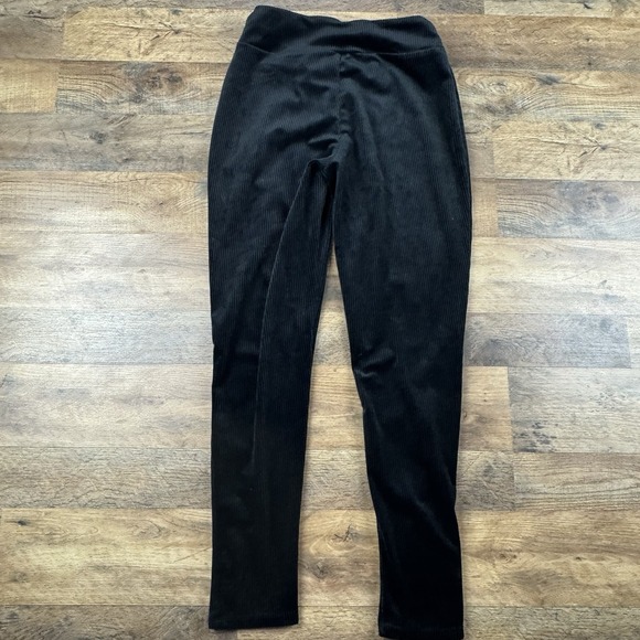 MODCLOTH Black Velvet Ribbed Stretchy Leggings Size Small - Picture 3 of 9